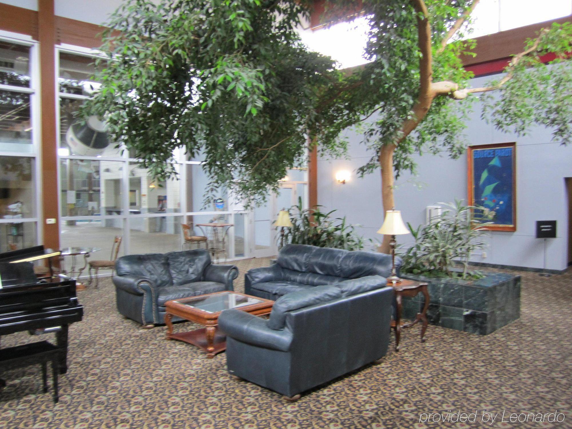 Atrium Hotel & Conference Center Hutchinson Exterior foto