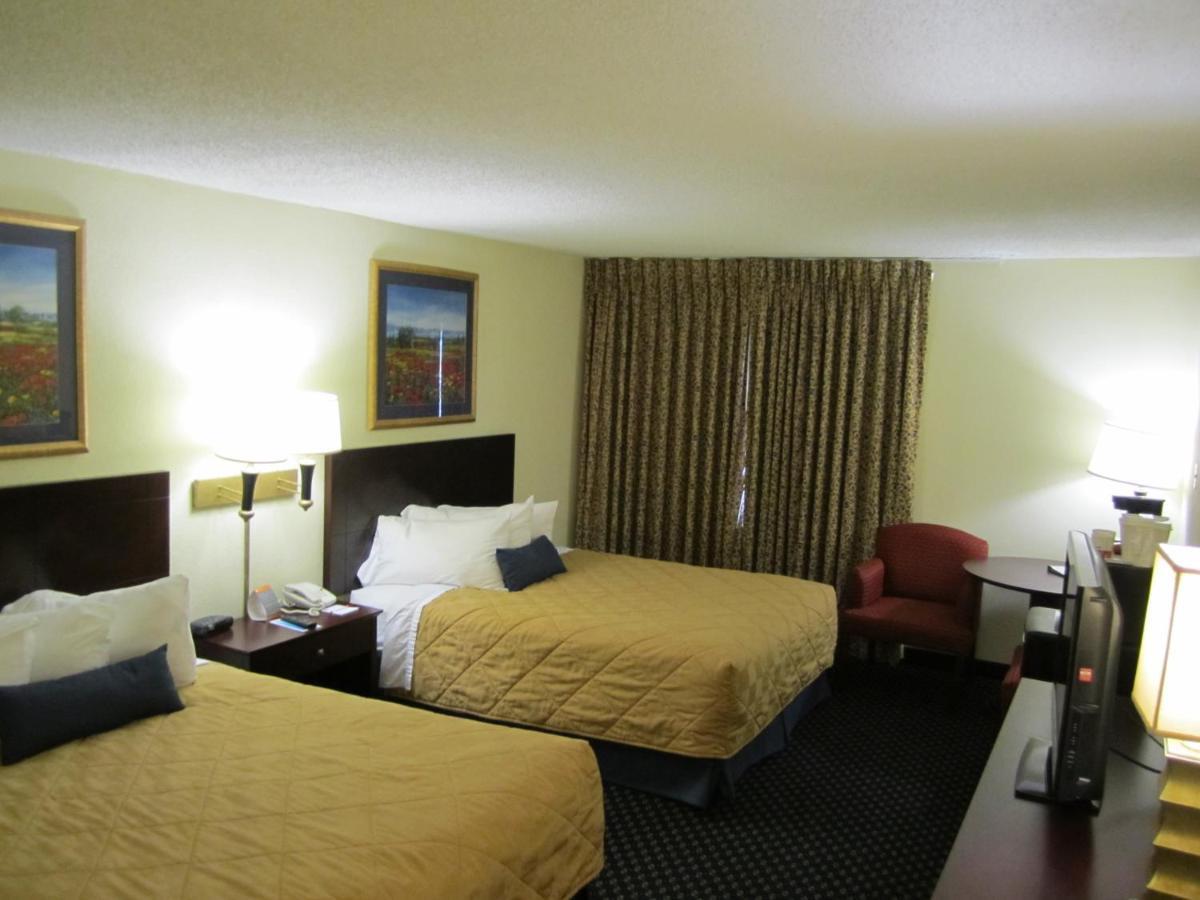 Atrium Hotel & Conference Center Hutchinson Quarto foto